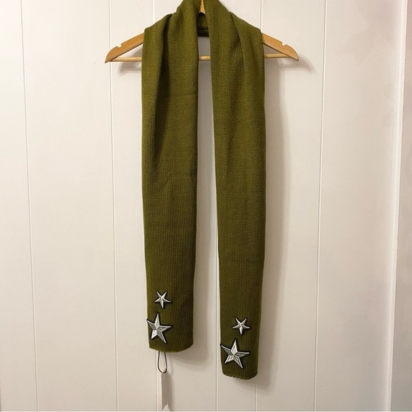 New Rebecca Minkoff Star Scarf Appliqué Patch Embroidered Olive Green RM3001032C - Picture 2 of 8